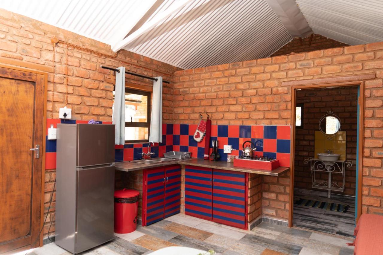 Otavi Vineyards Self-Catering & Camping Buitenkant foto
