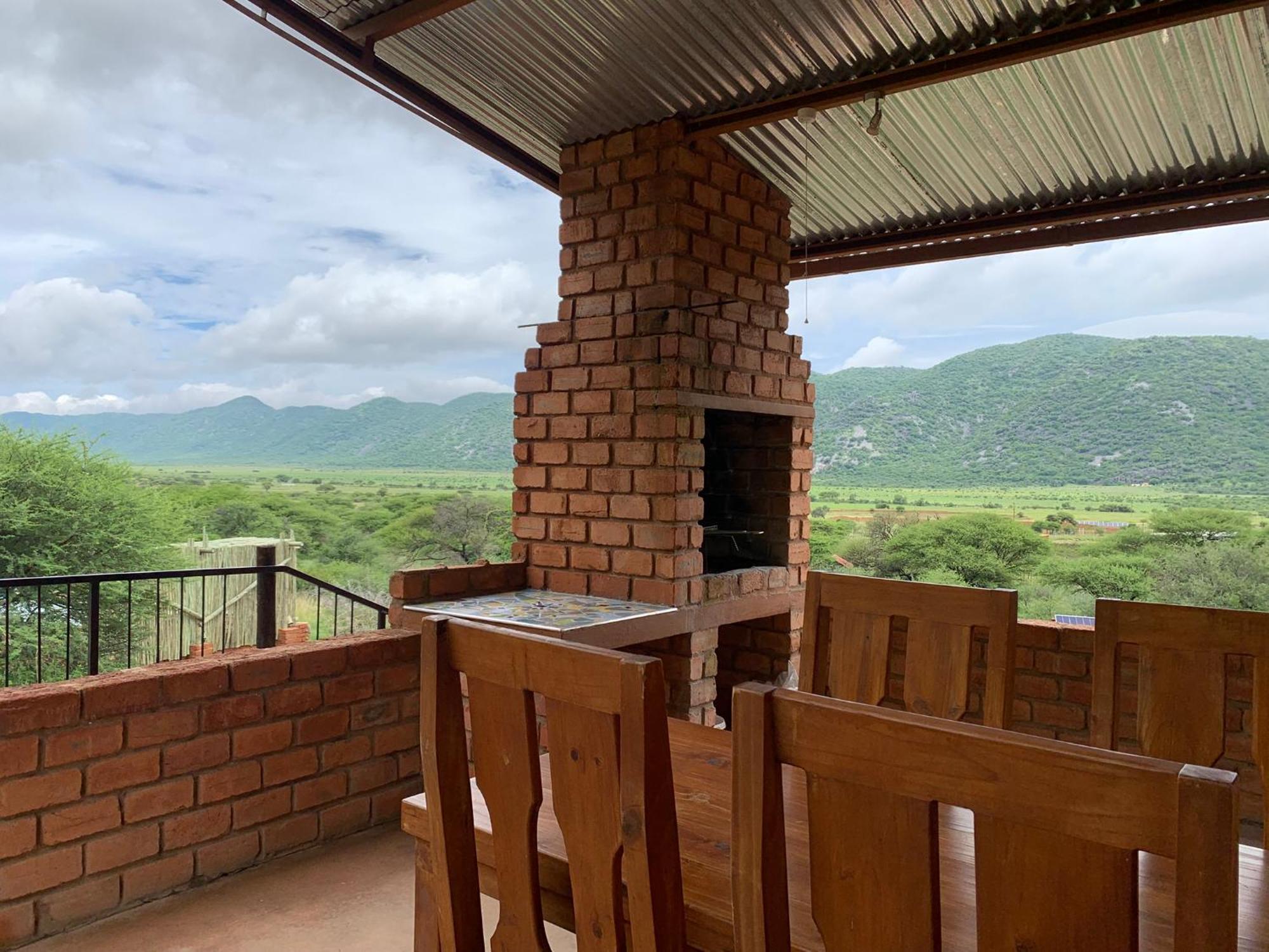 Otavi Vineyards Self-Catering & Camping Buitenkant foto