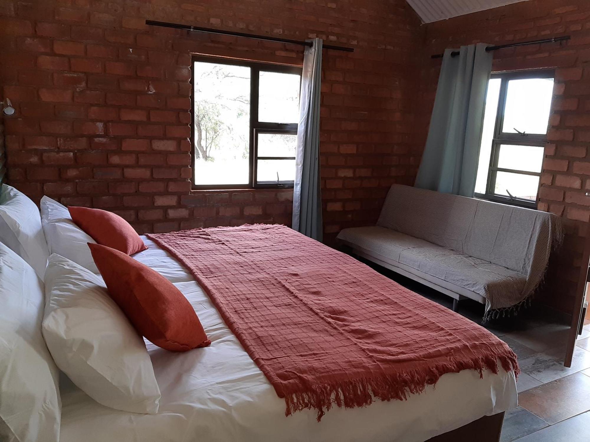 Otavi Vineyards Self-Catering & Camping Buitenkant foto